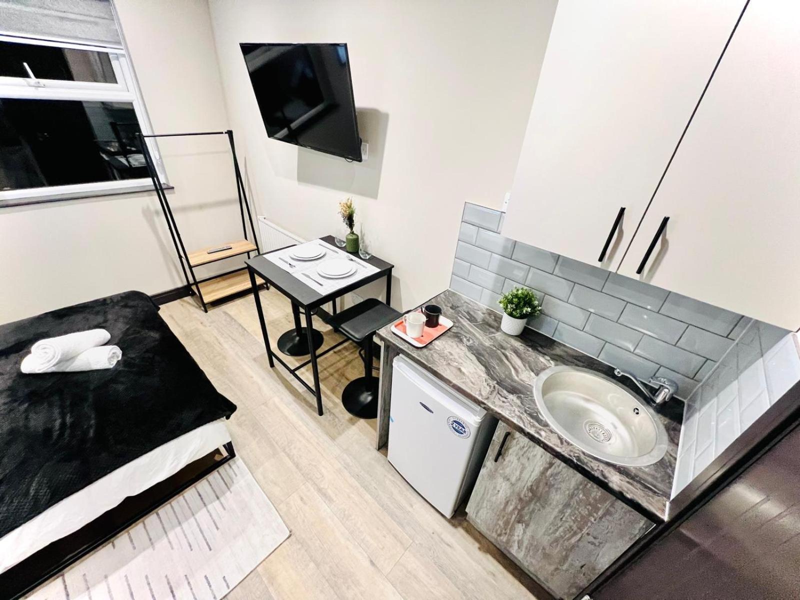 London 72 City Center Studio Top Location I Екстер'єр фото