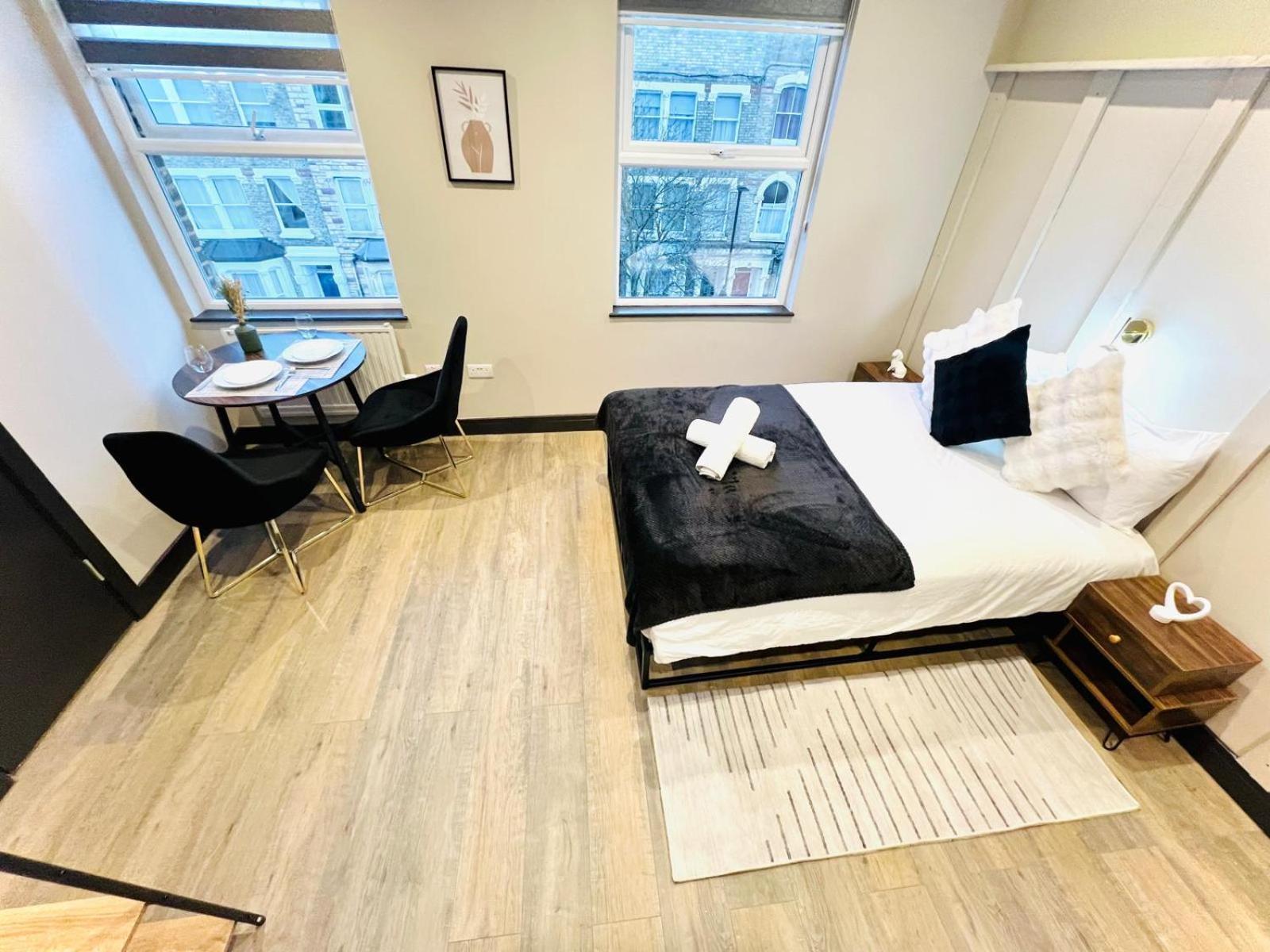 London 72 City Center Studio Top Location I Екстер'єр фото